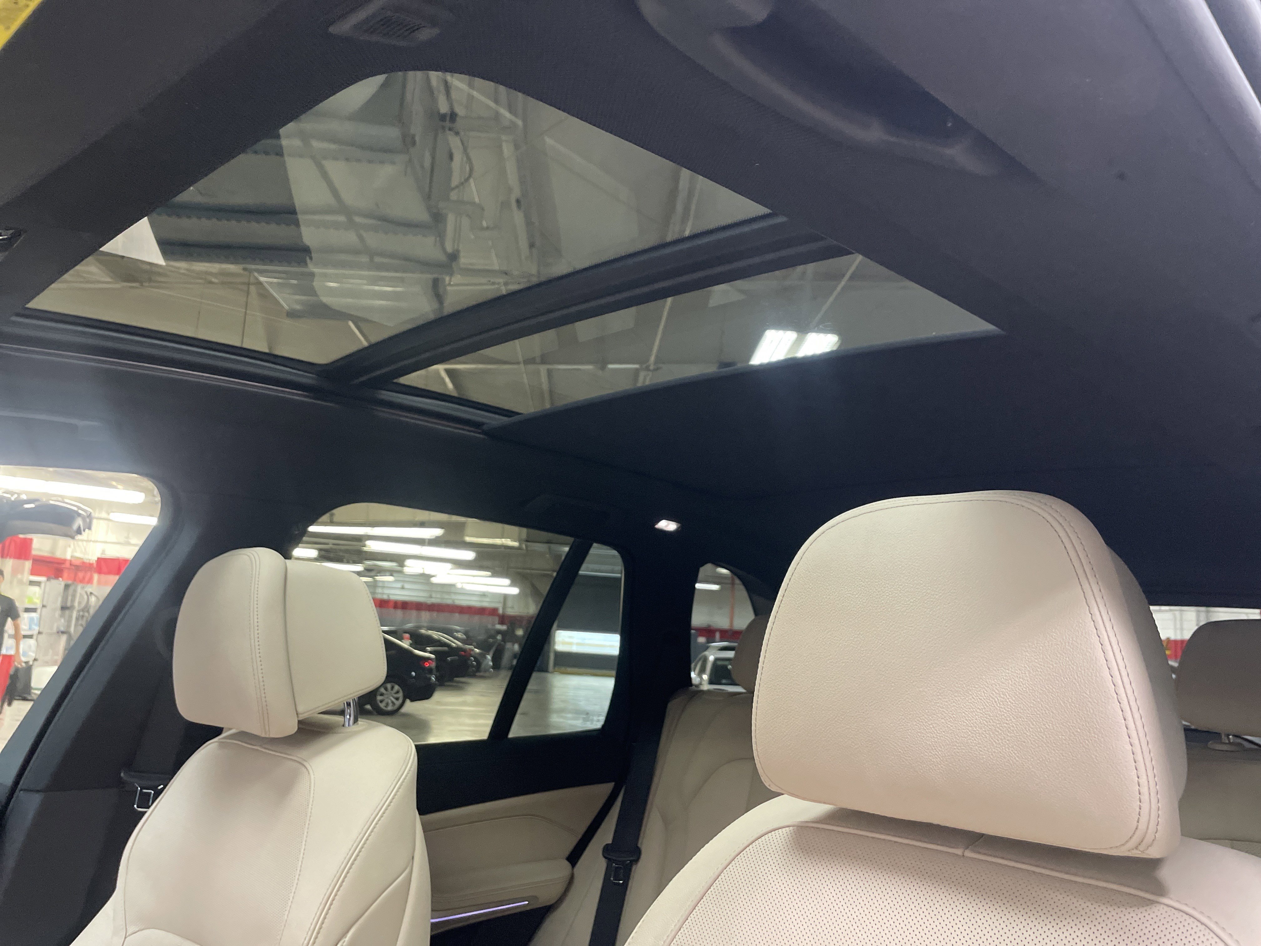 Used 2021 BMW X5 xDrive40i w/ Premium Package AWD/4WD image 28