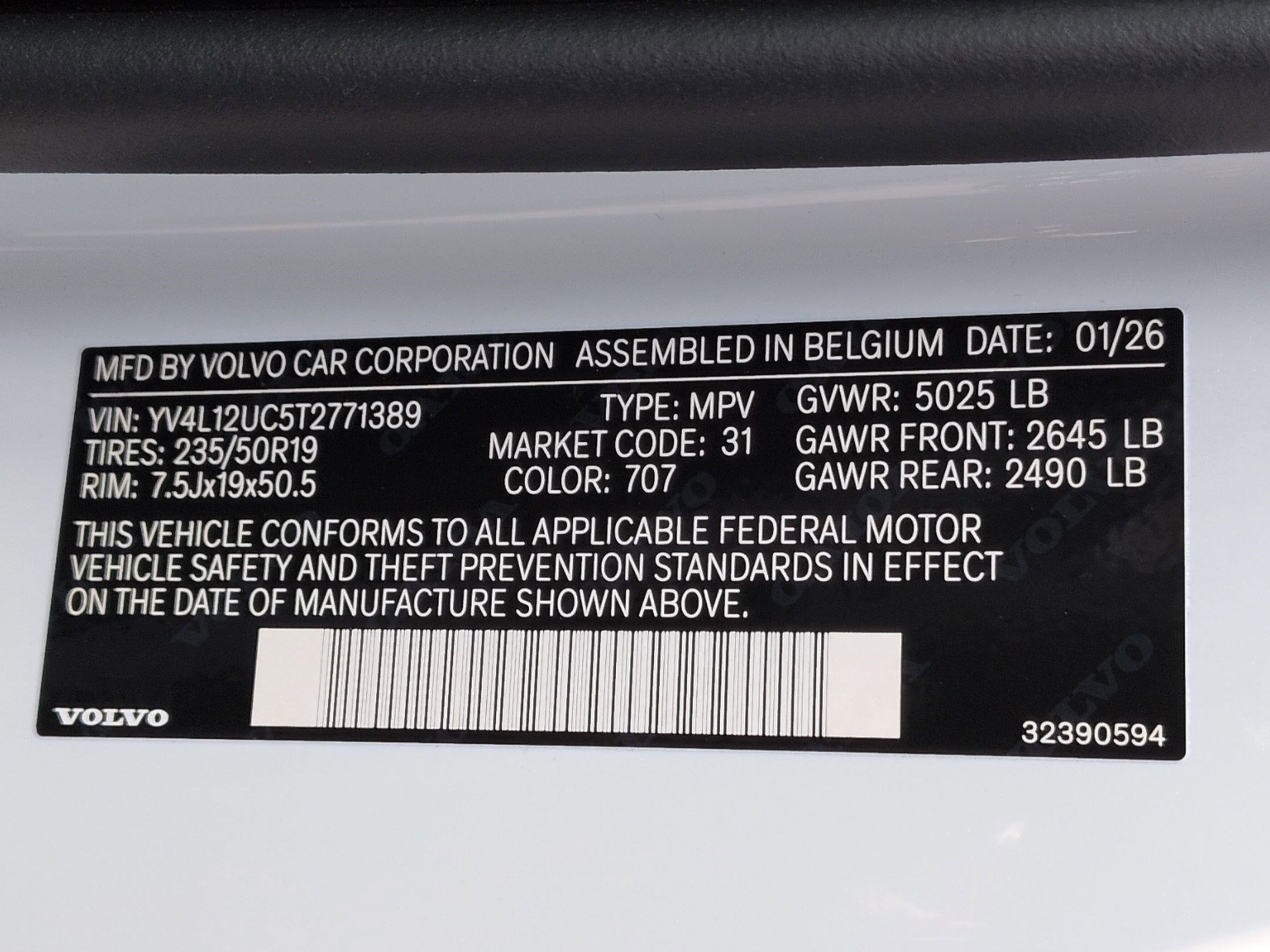 New 2026 Volvo XC40 B5 Plus w/ Protection Package Premier image 17