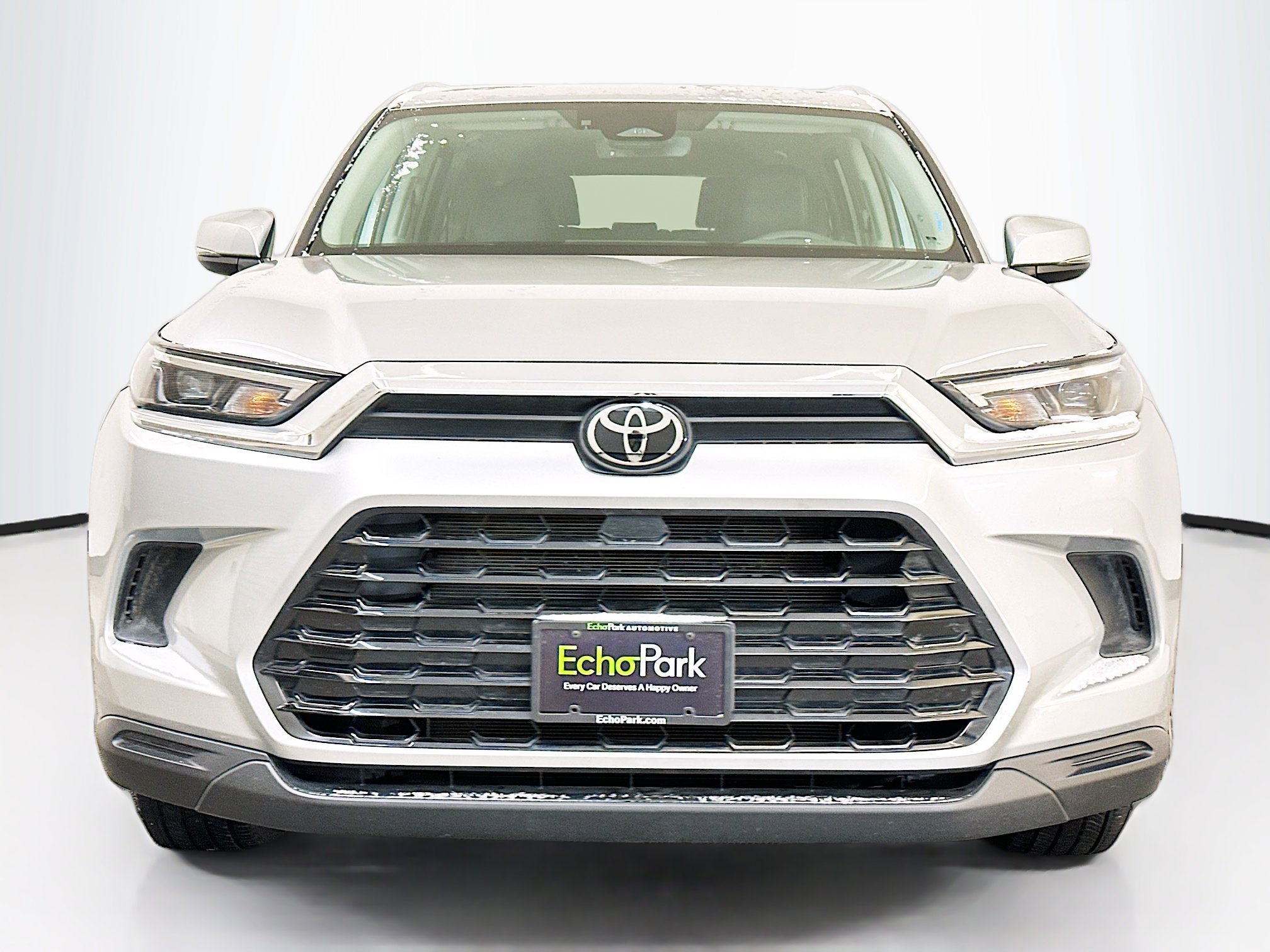 Used 2025 Toyota Grand Highlander AWD image 2