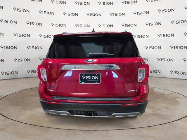 Used 2023 Ford Explorer XLT w/ Equipment Group 202A AWD/4WD image 4