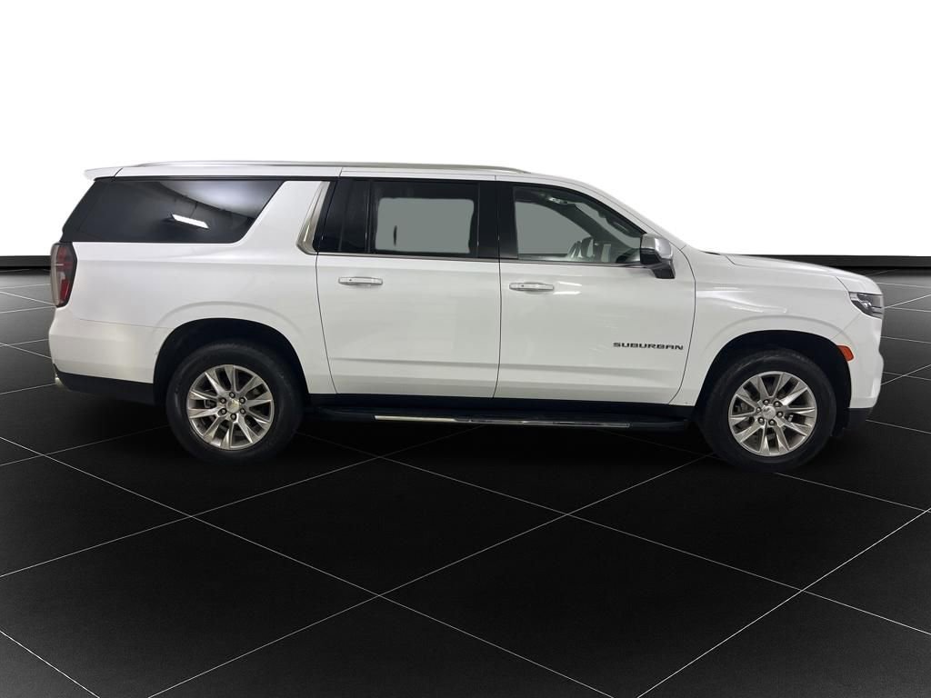 Used 2023 Chevrolet Suburban Premier image 6