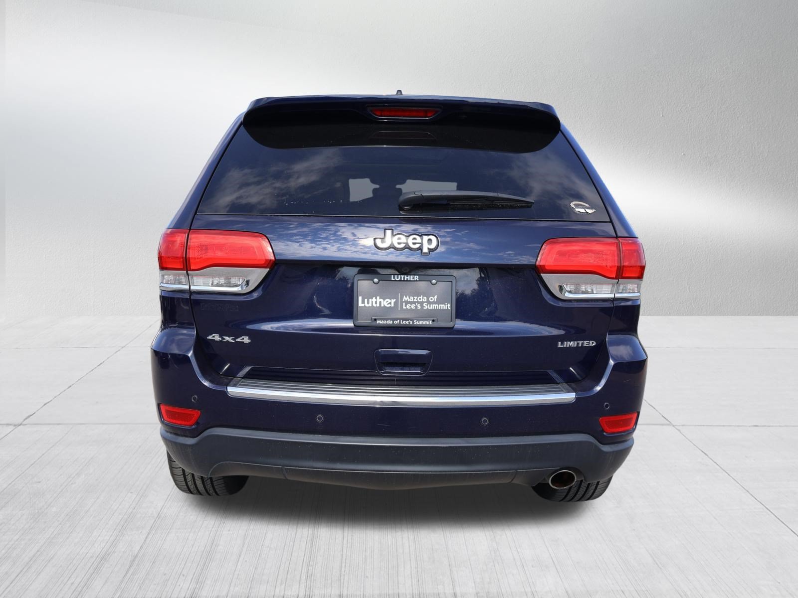 Used 2017 Jeep Grand Cherokee Limited w/ Luxury Group II AWD/4WD image 6