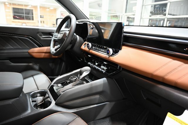 New 2026 GMC Canyon AT4 w/ Technology Plus Package image 15