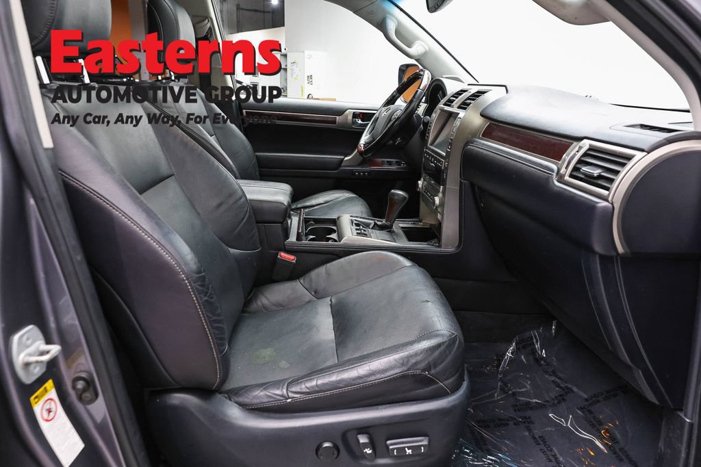 Used 2018 Lexus GX 460 Premium AWD/4WD image 26