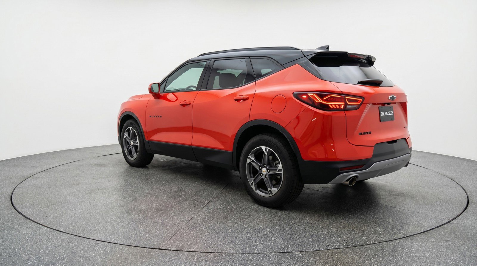 Used 2025 Chevrolet Blazer LT image 6