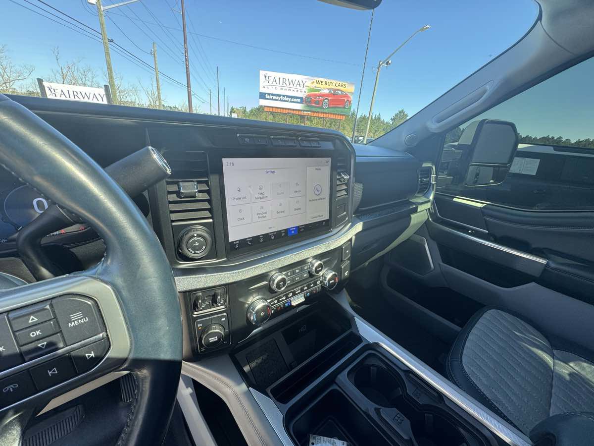 Used 2023 Ford F250 Limited w/ FX4 Off-Road Package image 57