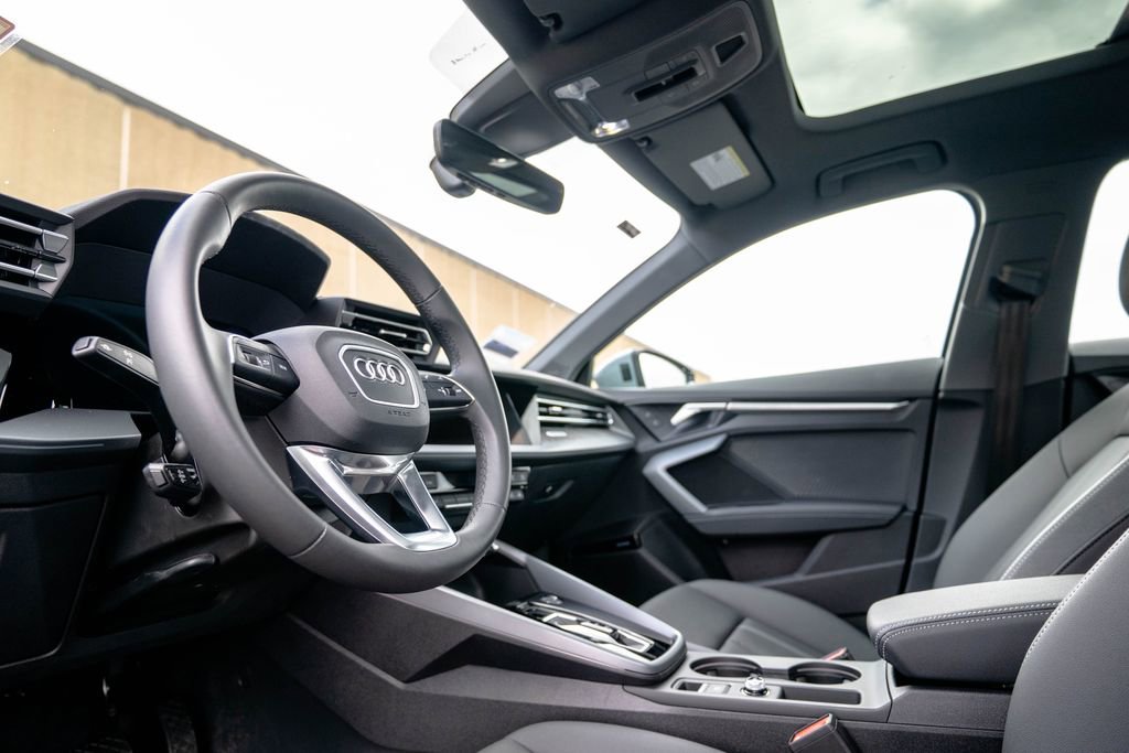 Used 2025 Audi A3 2.0T Premium Plus w/ Premium Plus Package AWD/4WD image 5