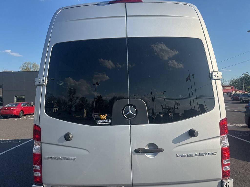 Used 2016 Mercedes-Benz Sprinter 2500 image 3