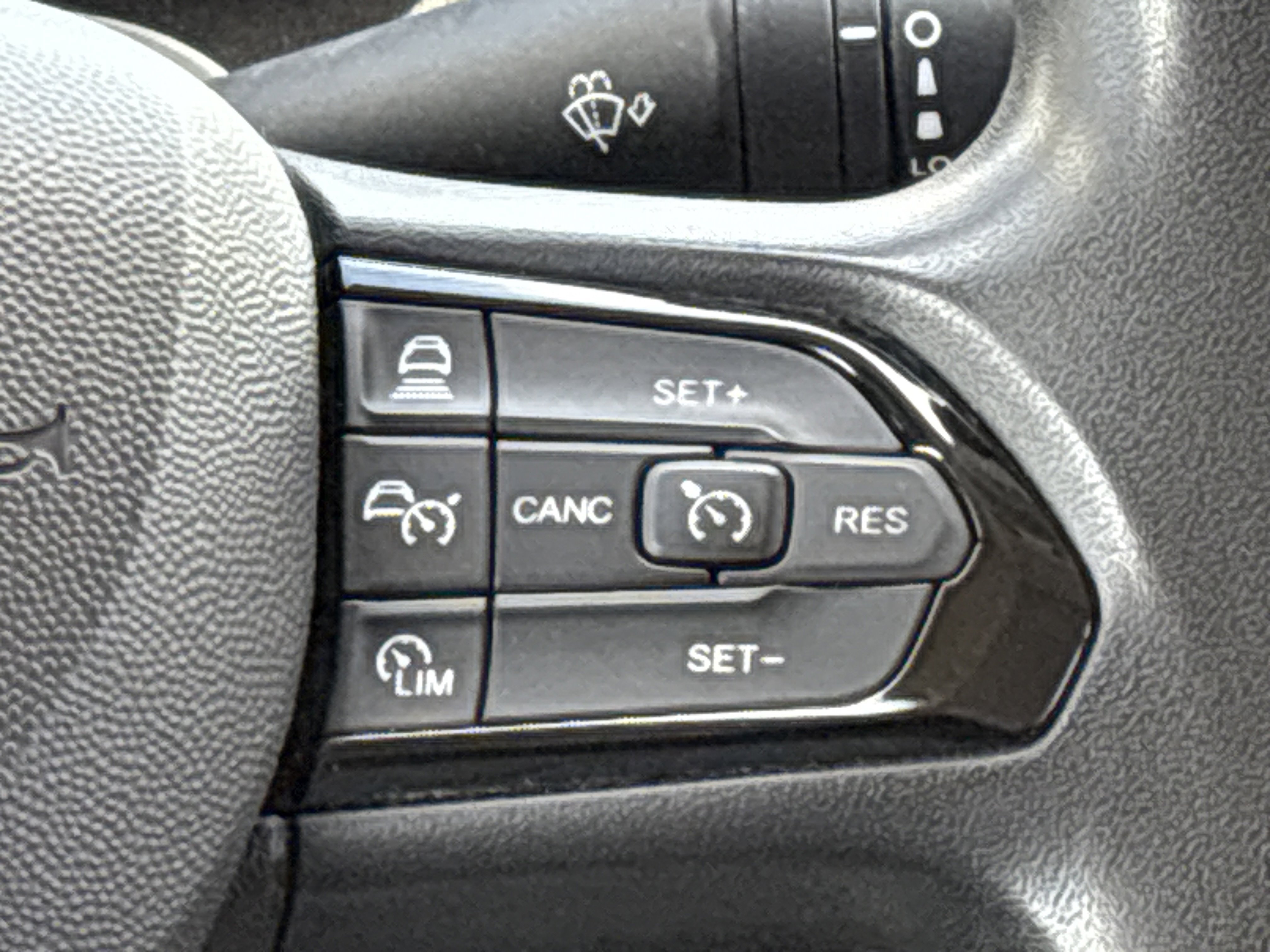 Used 2024 RAM ProMaster 2500 w/ Safety Group image 22