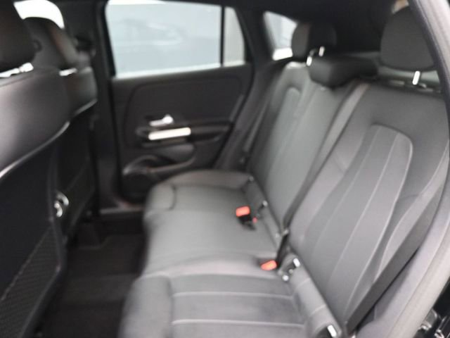 New 2025 Mercedes-Benz GLA 250 image 10