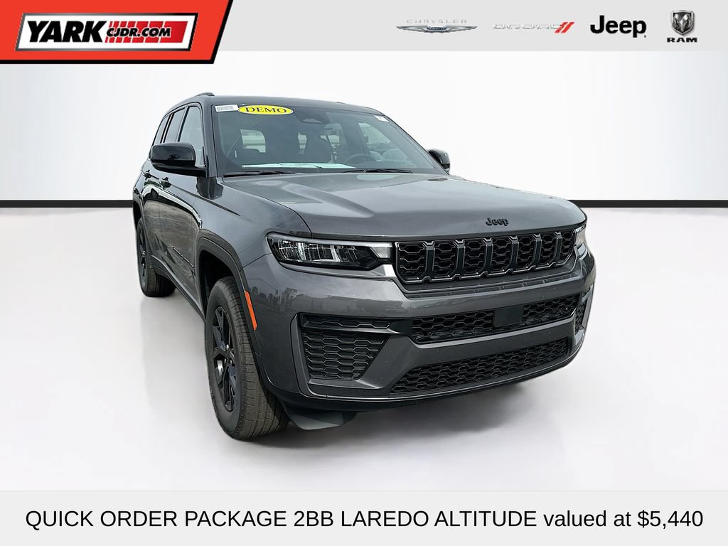 New 2026 Jeep Grand Cherokee Altitude