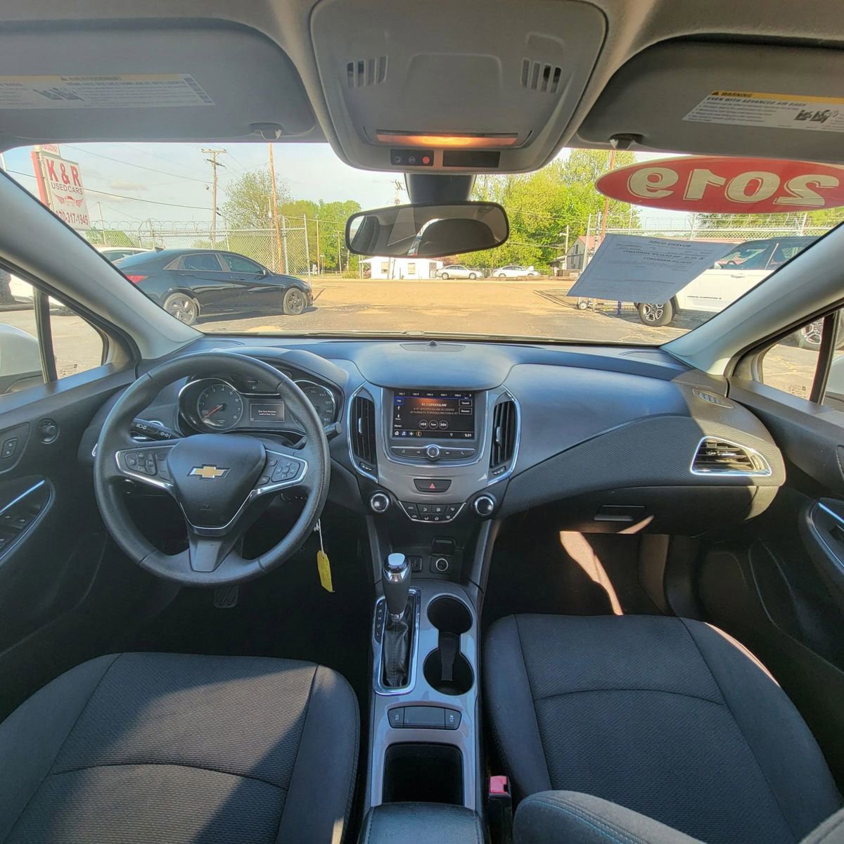 Used 2019 Chevrolet Cruze LT image 14