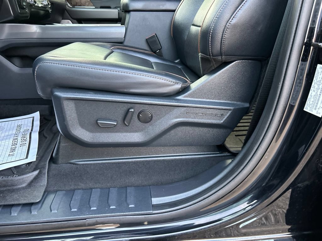 Used 2025 Ford F250 Lariat AWD/4WD image 14