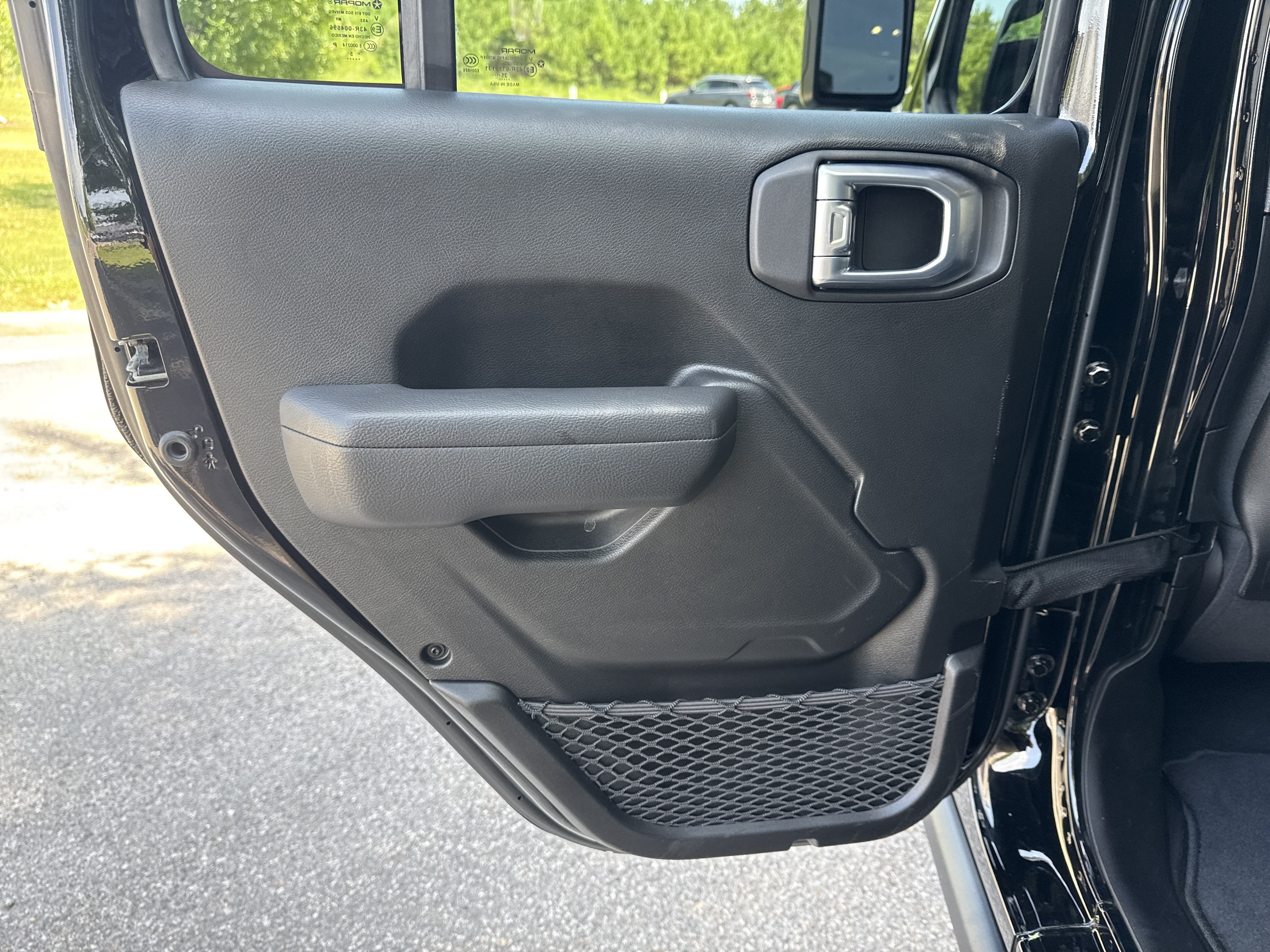 Used 2026 Jeep Wrangler Unlimited Rubicon AWD/4WD image 8