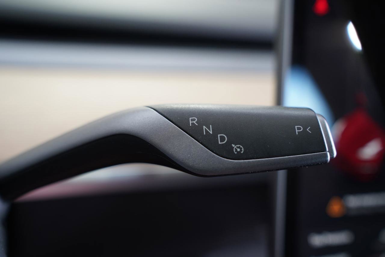 Used 2022 Tesla Model 3 Performance image 15