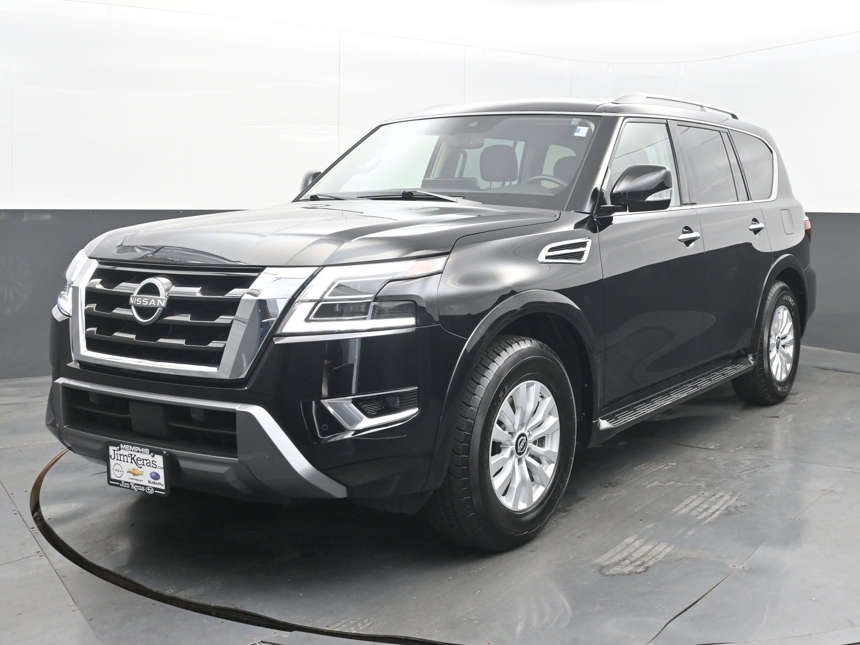 Used 2024 Nissan Armada SV image 3