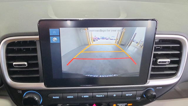 Certified 2025 Hyundai Venue SEL FWD image 14