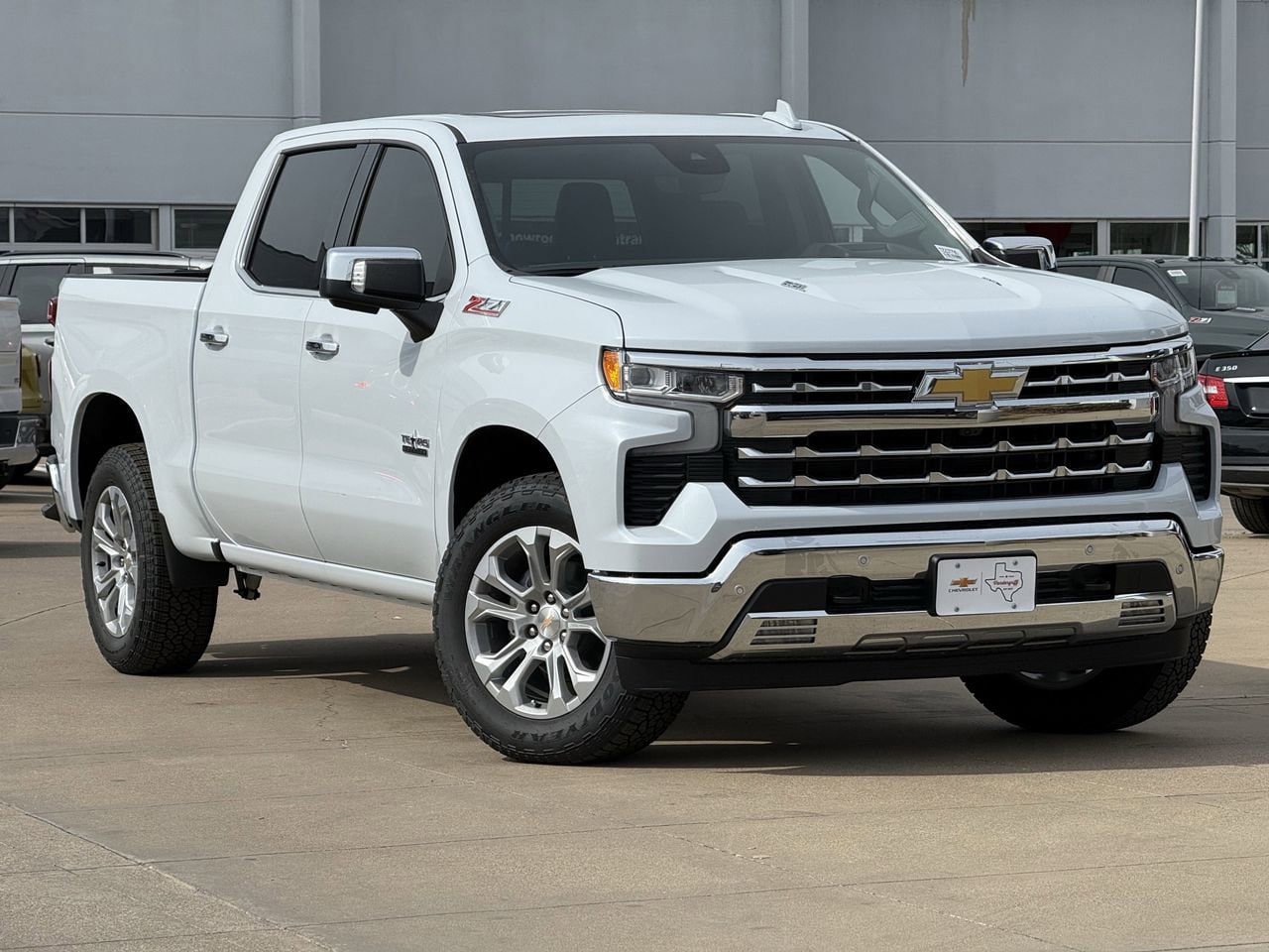 New 2026 Chevrolet Silverado 1500 LTZ w/ LTZ Premium Texas Edition AWD/4WD image 2