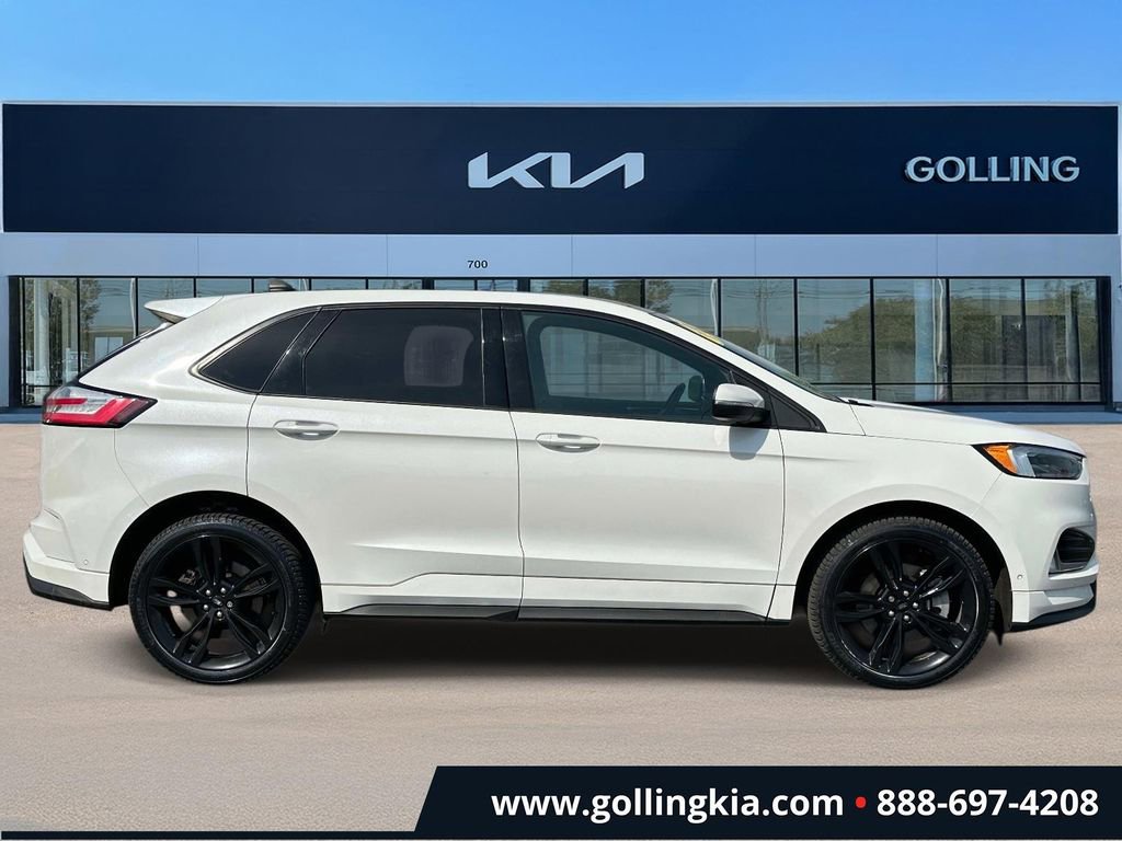 Used 2021 Ford Edge ST w/ Equipment Group 401A AWD/4WD image 2