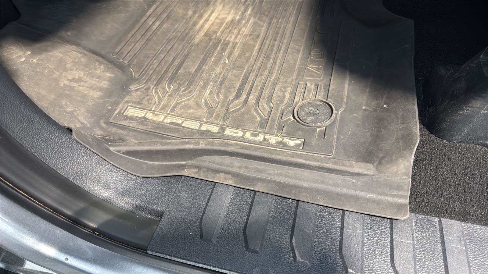 Certified 2024 Ford F250 Lariat w/ Sport Appearance Package image 25