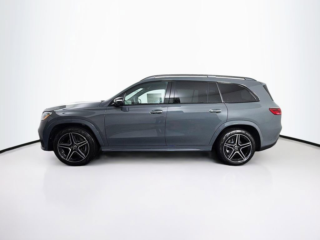Used 2026 Mercedes-Benz GLS 450 4MATIC image 4