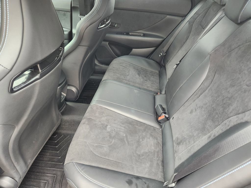 Used 2025 Hyundai Elantra N image 11