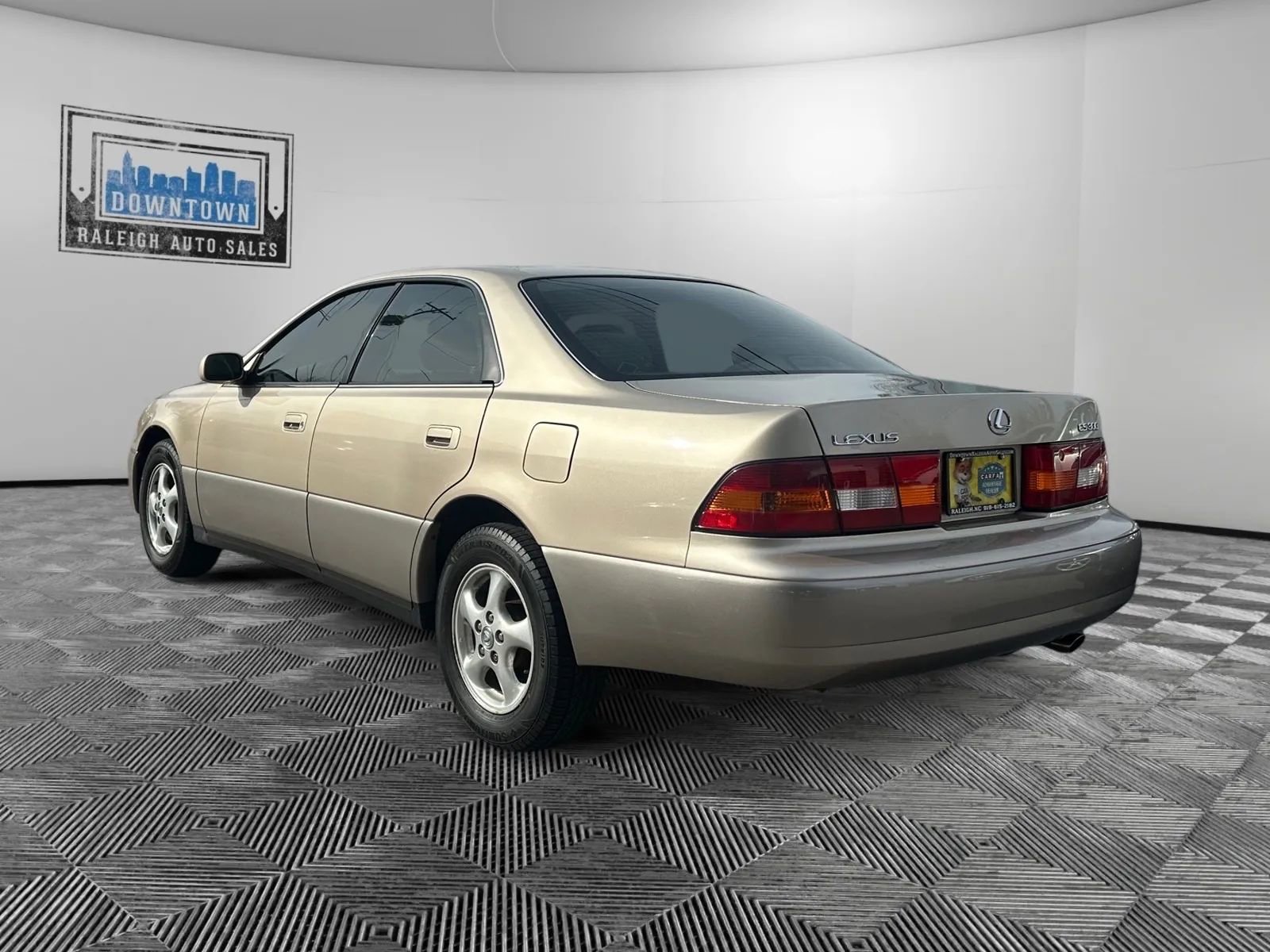 Used 1998 Lexus ES 330 image 8