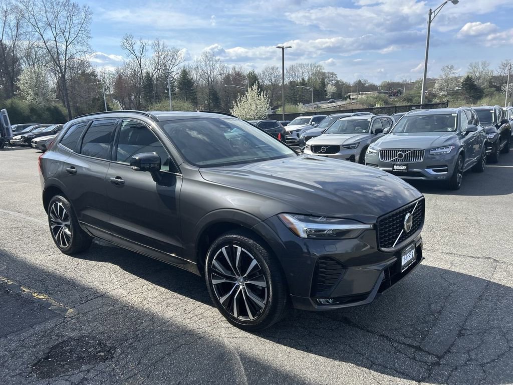 Certified 2023 Volvo XC60 B5 Plus w/ Climate Package AWD/4WD image 2