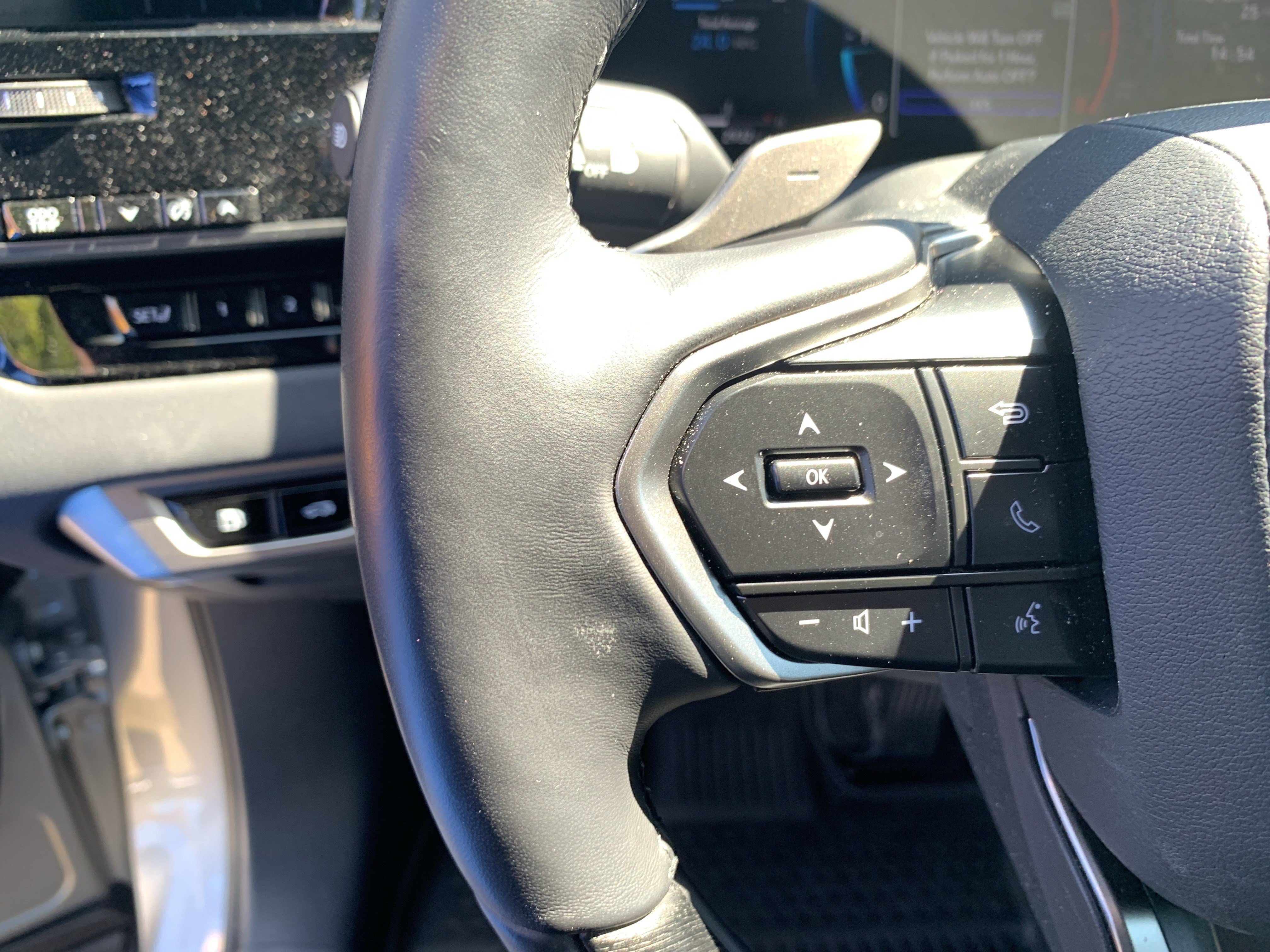 Certified 2025 Lexus RX 350 Premium w/ Accessory Package FWD image 19
