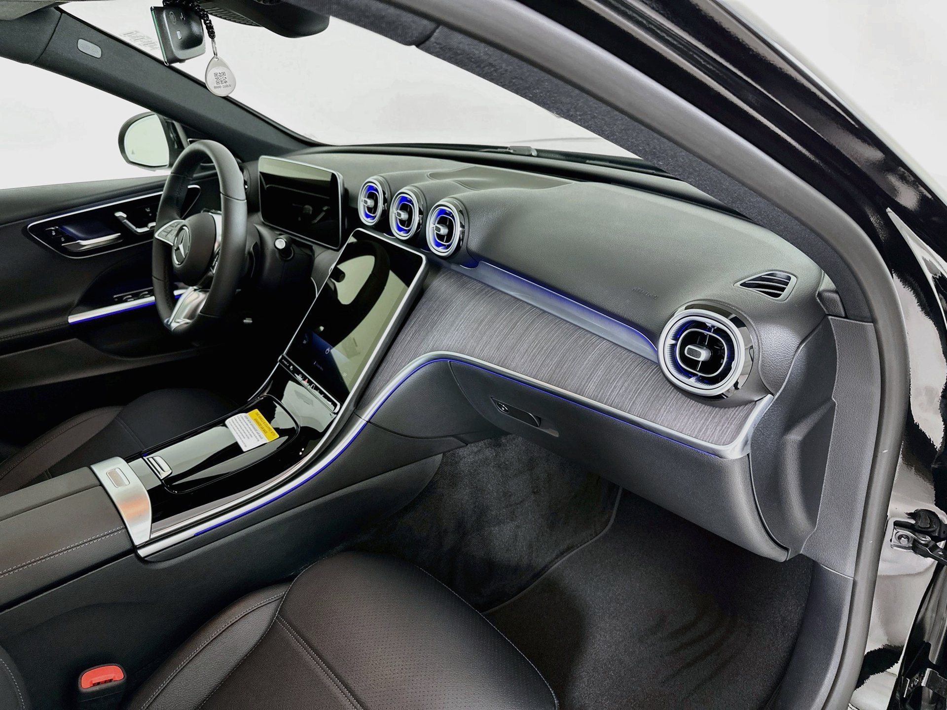 New 2026 Mercedes-Benz C 300 4MATIC Sedan image 33