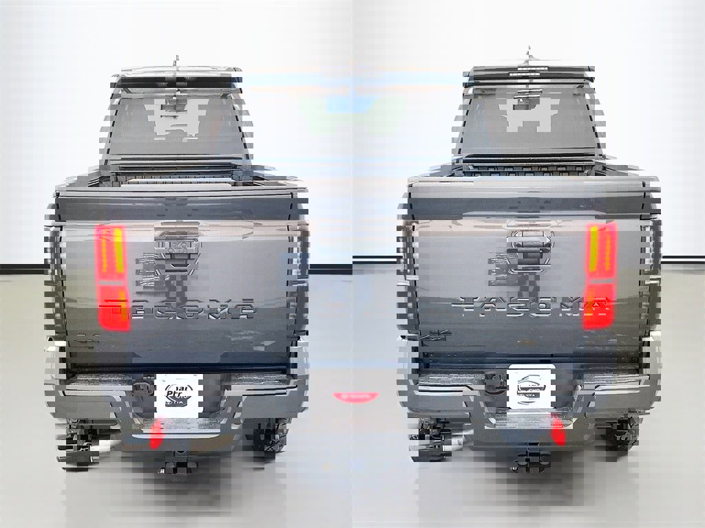 New 2025 Toyota Tacoma TRD Off-Road image 5