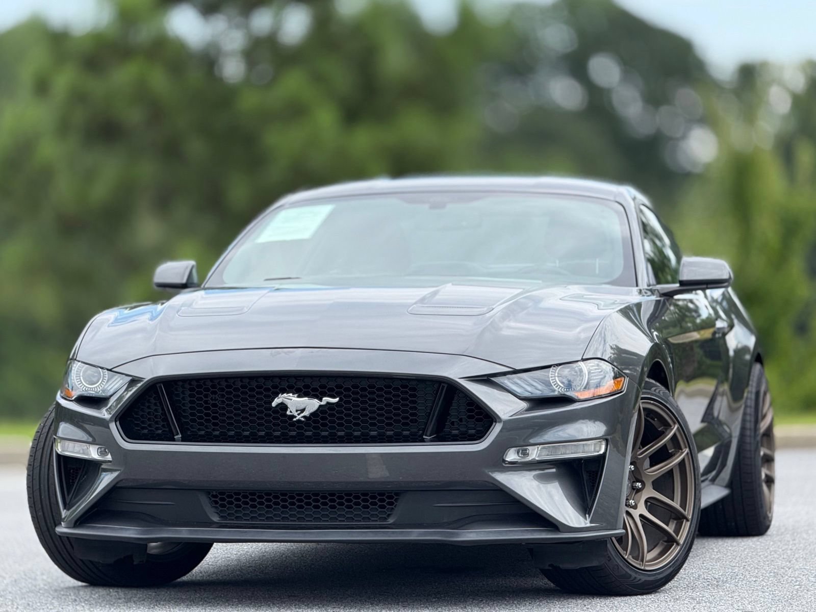 Used 2019 Ford Mustang GT RWD image 2