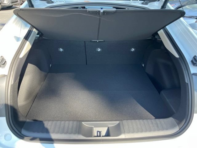 New 2027 Toyota Prius Limited w/ Limited Premium Package FWD image 9