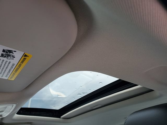 Used 2018 Ford Focus Titanium FWD image 13