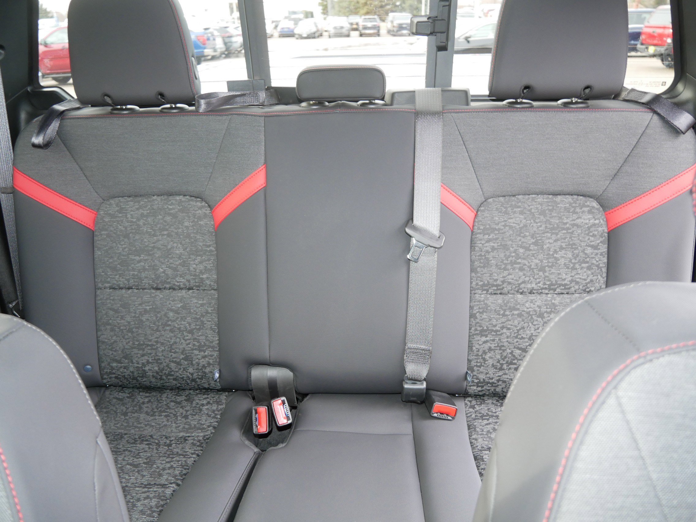 Used 2024 Chevrolet Colorado Z71 w/ Z71 Convenience Package 2 image 13