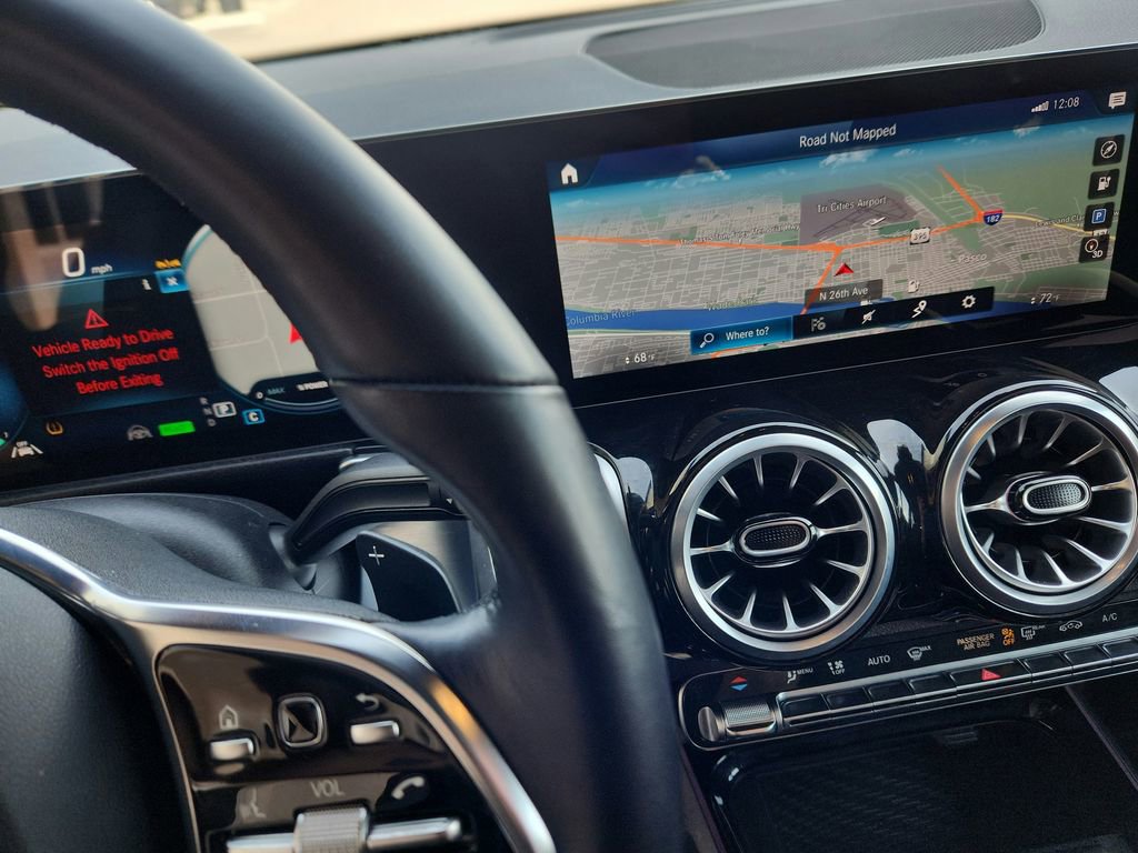 Used 2023 Mercedes-Benz EQB 300 4MATIC w/ Driver Assistance Package image 15