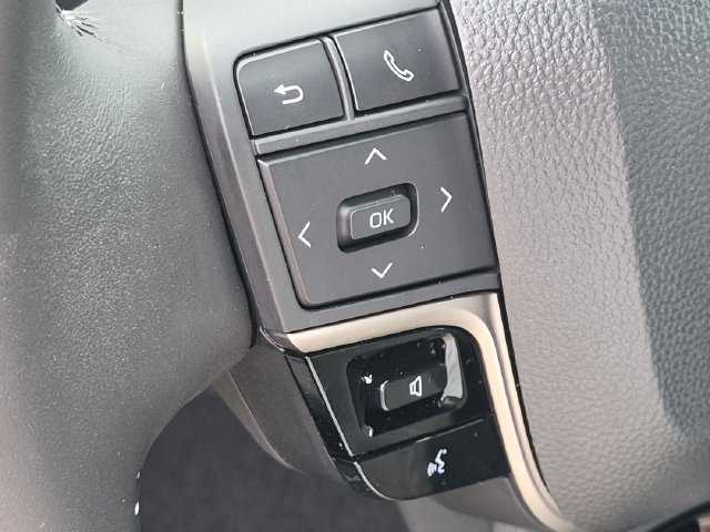 Certified 2026 Toyota Camry SE w/ Convenience Package FWD image 18