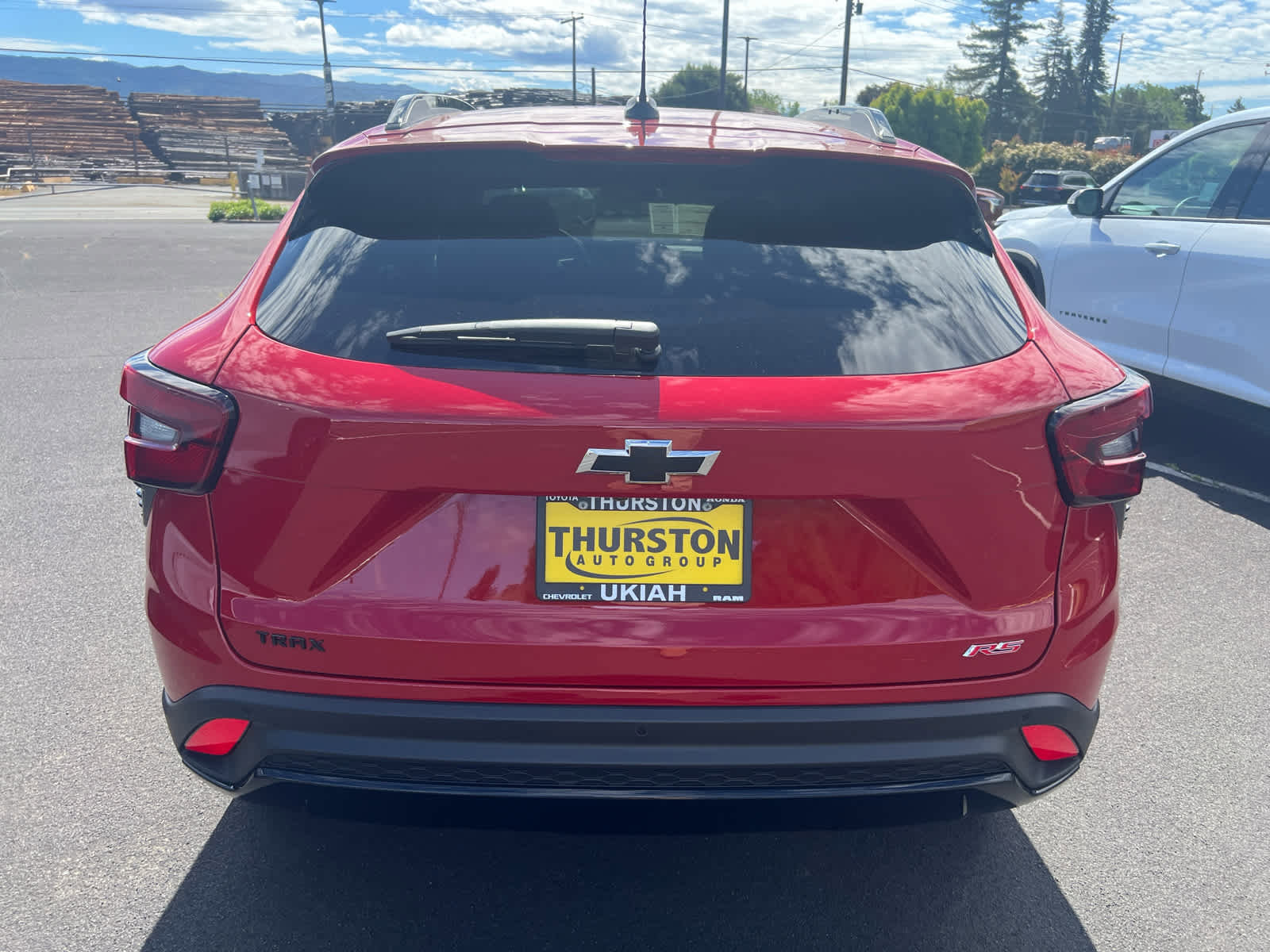 New 2026 Chevrolet Trax RS w/ Sunroof Package FWD image 6