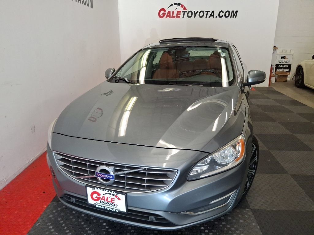 Used 2018 Volvo S60 T5 Inscription AWD/4WD image 3