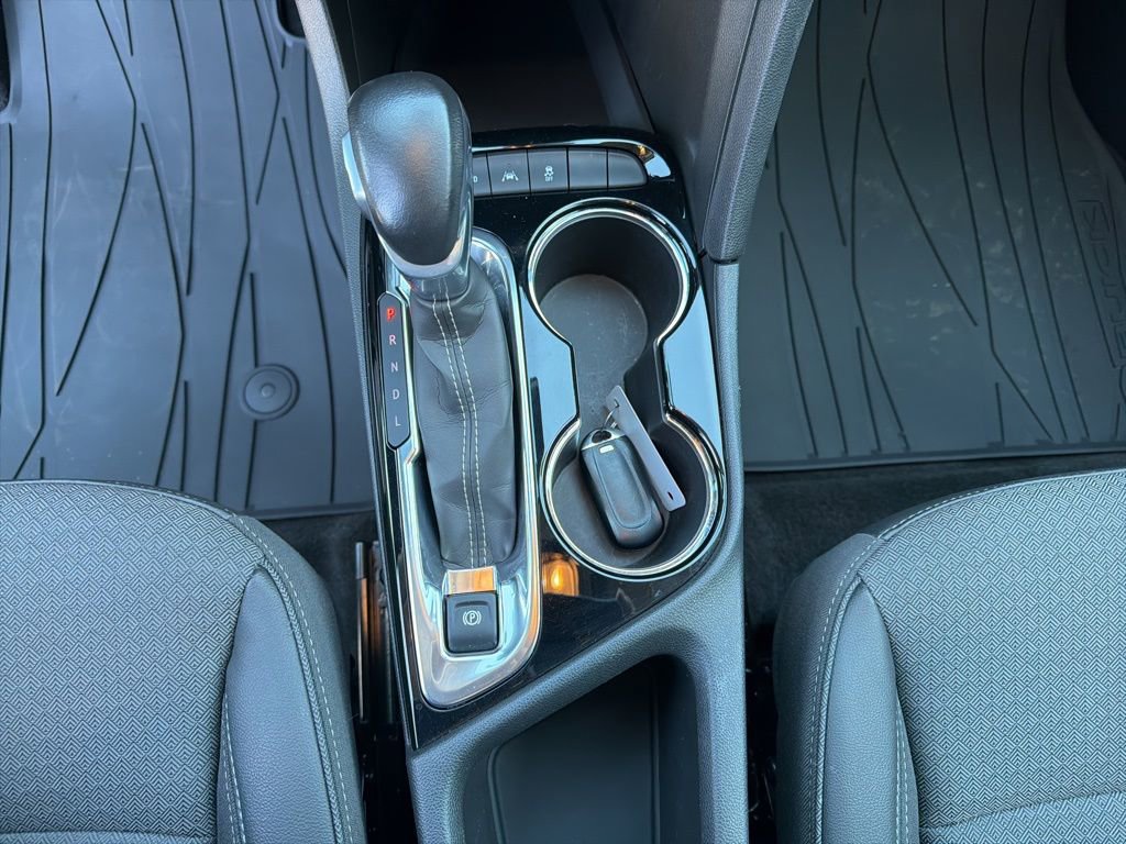 Used 2023 Buick Encore GX Select w/ Sport Touring Package image 13