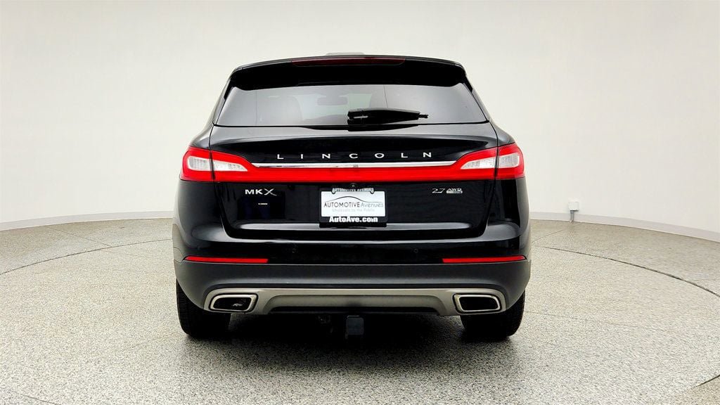 Used 2016 Lincoln MKX Reserve w/ Climate Package AWD/4WD image 6