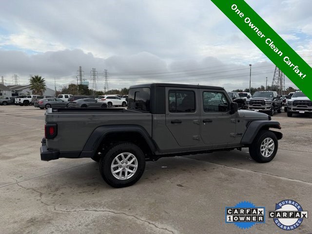 Used 2023 Jeep Gladiator Sport image 3