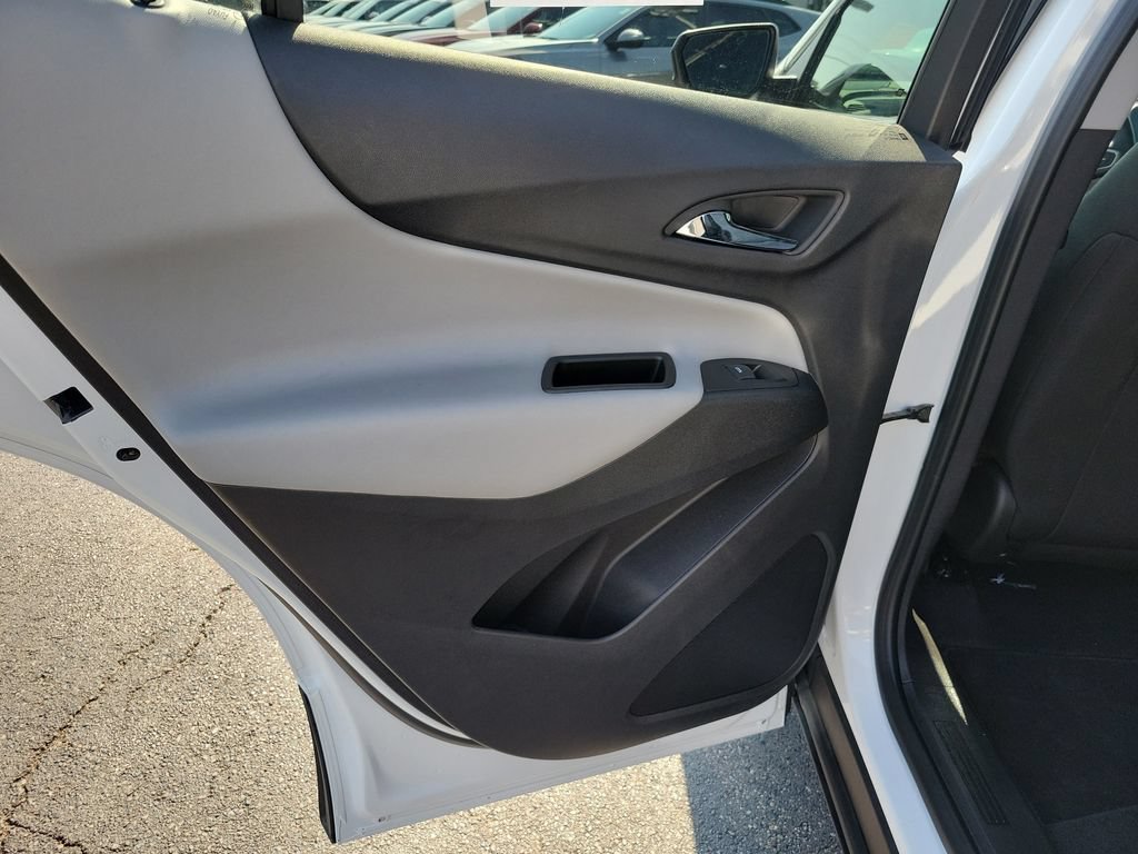 Used 2024 Chevrolet Equinox LT FWD image 17