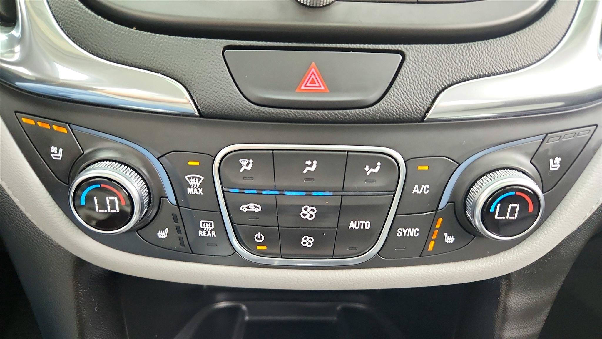 Used 2019 Chevrolet Equinox Premier FWD image 24