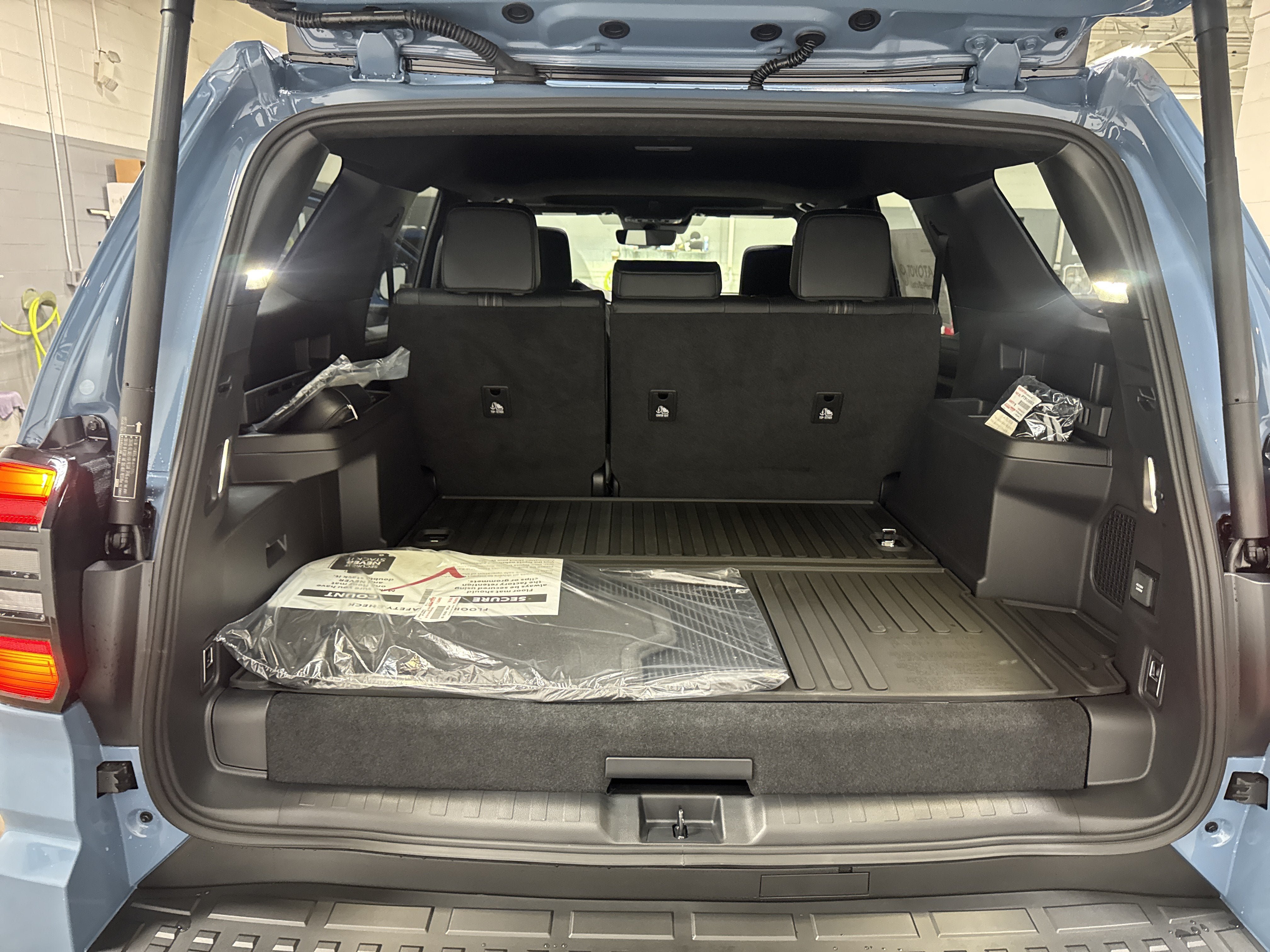 New 2026 Toyota 4Runner Limited AWD/4WD image 36