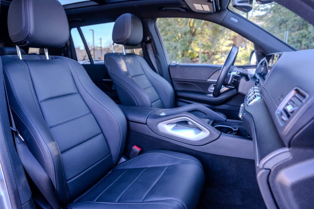 Used 2025 Mercedes-Benz GLS 450 4MATIC w/ AMG Line Exterior image 23