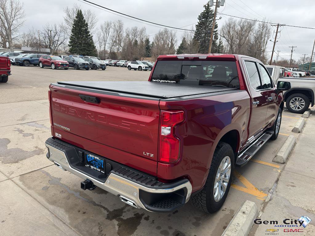 Used 2024 Chevrolet Silverado 1500 LTZ w/ LTZ Premium Package image 5