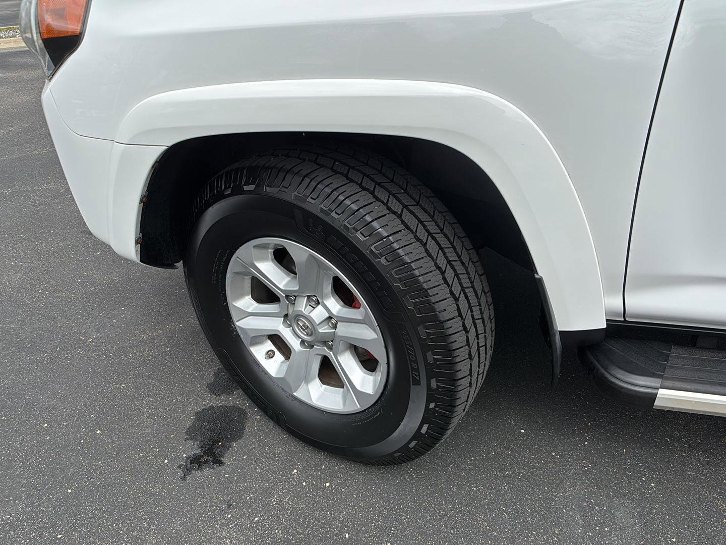 Used 2016 Toyota 4Runner SR5 Premium AWD/4WD image 5