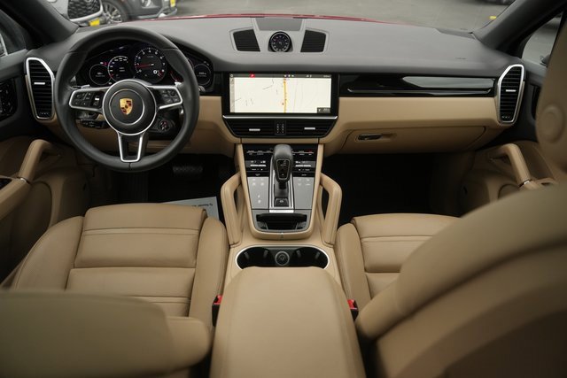 Used 2021 Porsche Cayenne Coupe image 21