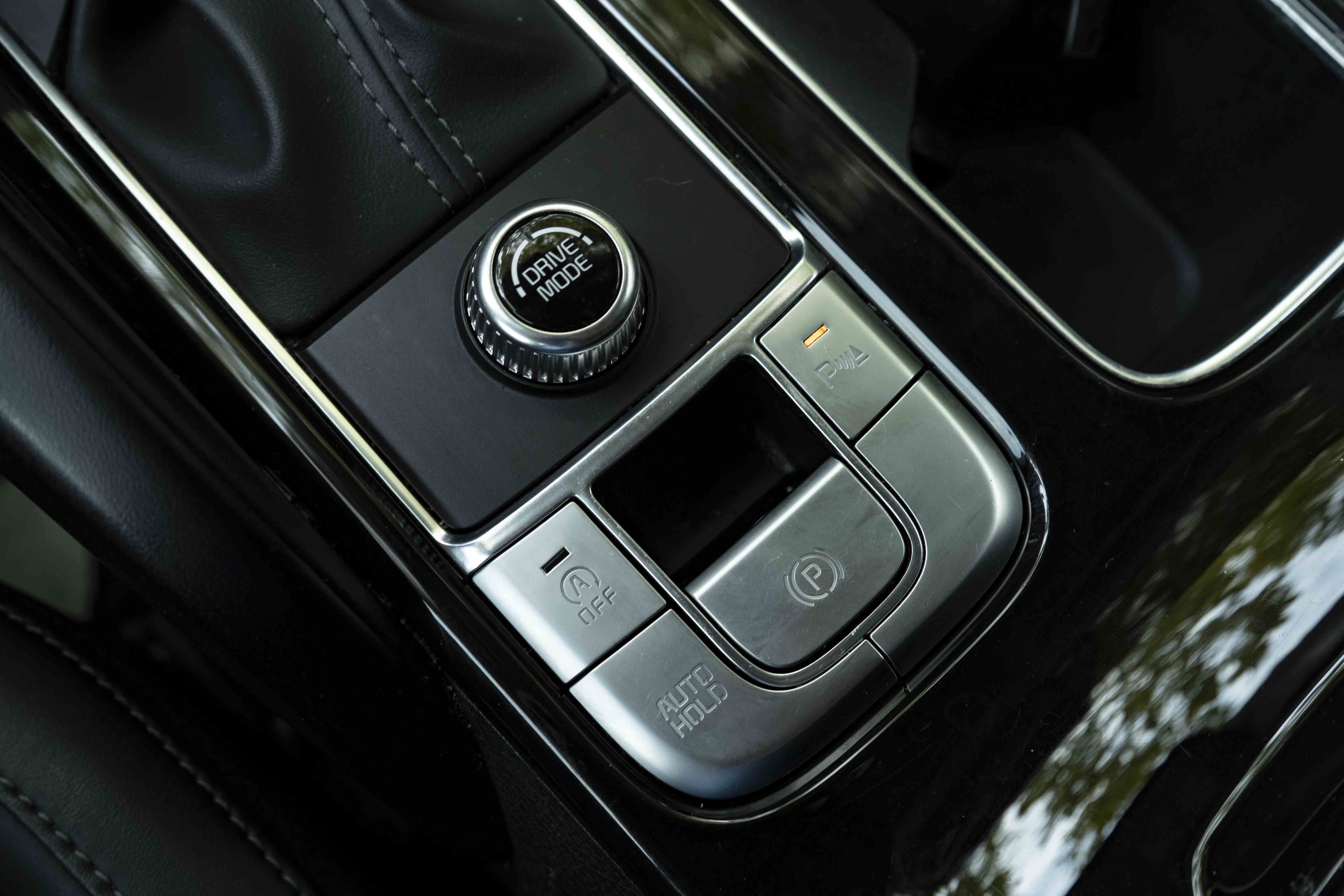 Used 2025 Kia Telluride S FWD image 29